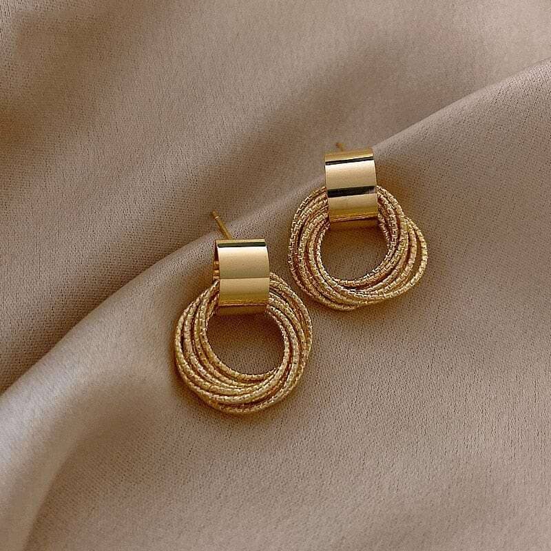 Brinco Pendente Circular Ouro G3 Brinco06 LACIS JOIAS Circular Dourado 